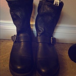 Frye - Veronica Short slouchy boot